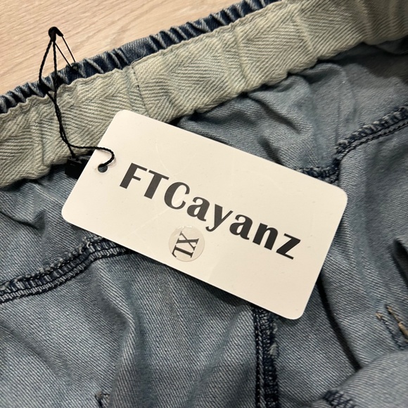 FT Cayanz Women's Elastic Waist Cropped Baggy Jeans Plus Size XXL - Picture 2 of 11